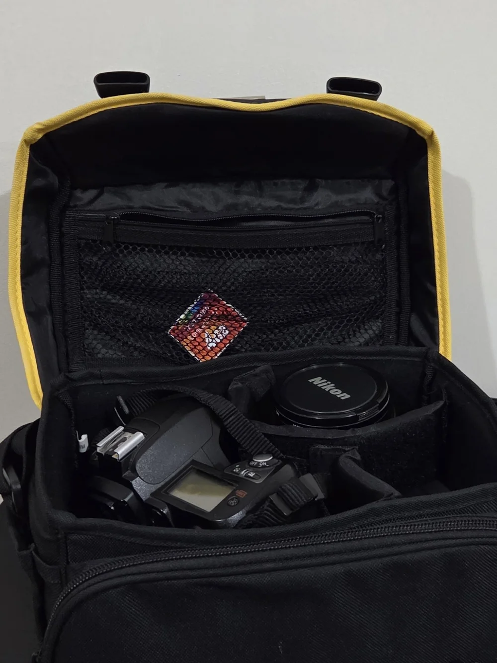 Nikon D70 Black DSLR Camera with Lens